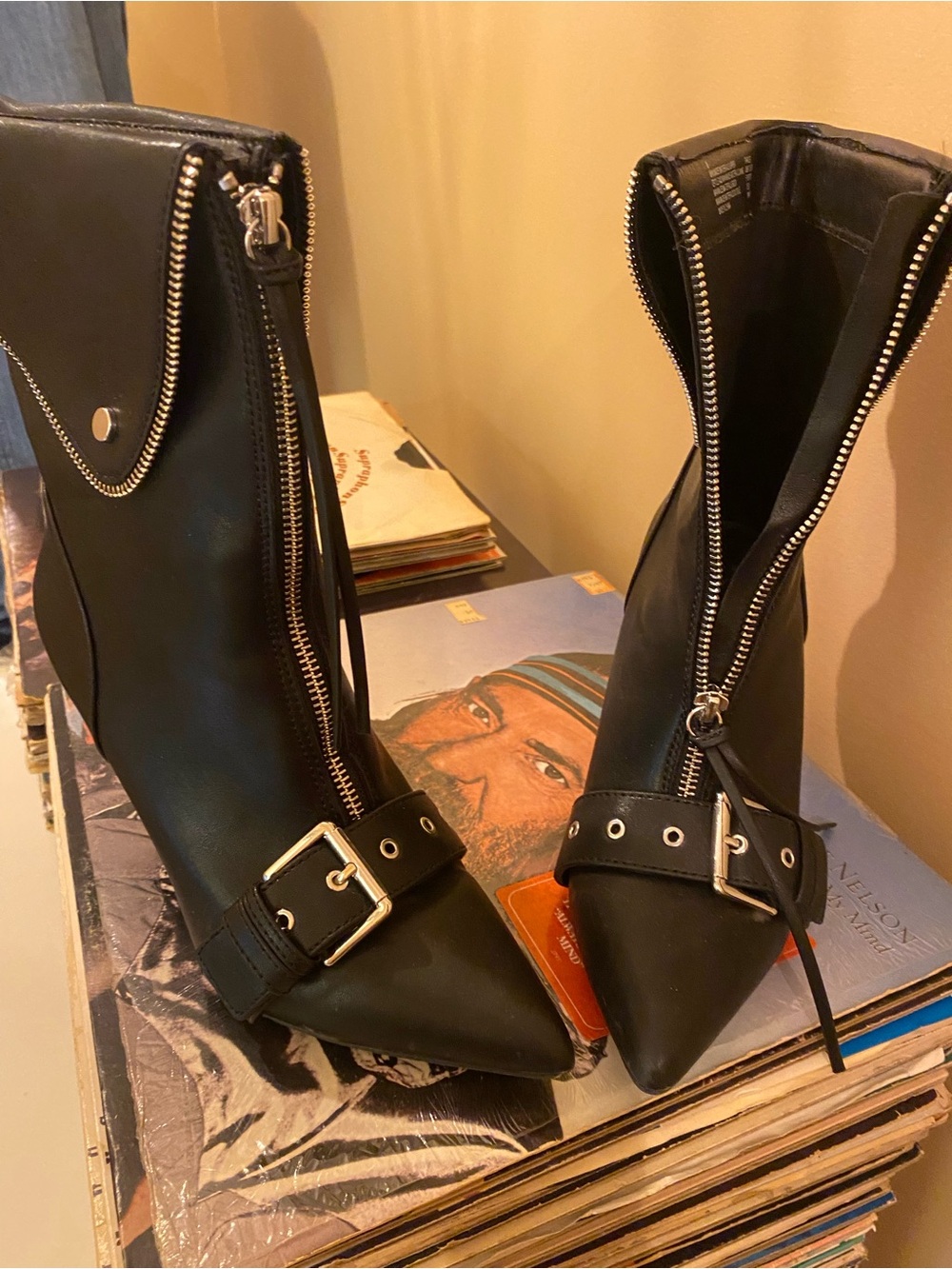 80s style rocker boots worn once !Target Black Pointed Zipper Ankle Heeled Boots